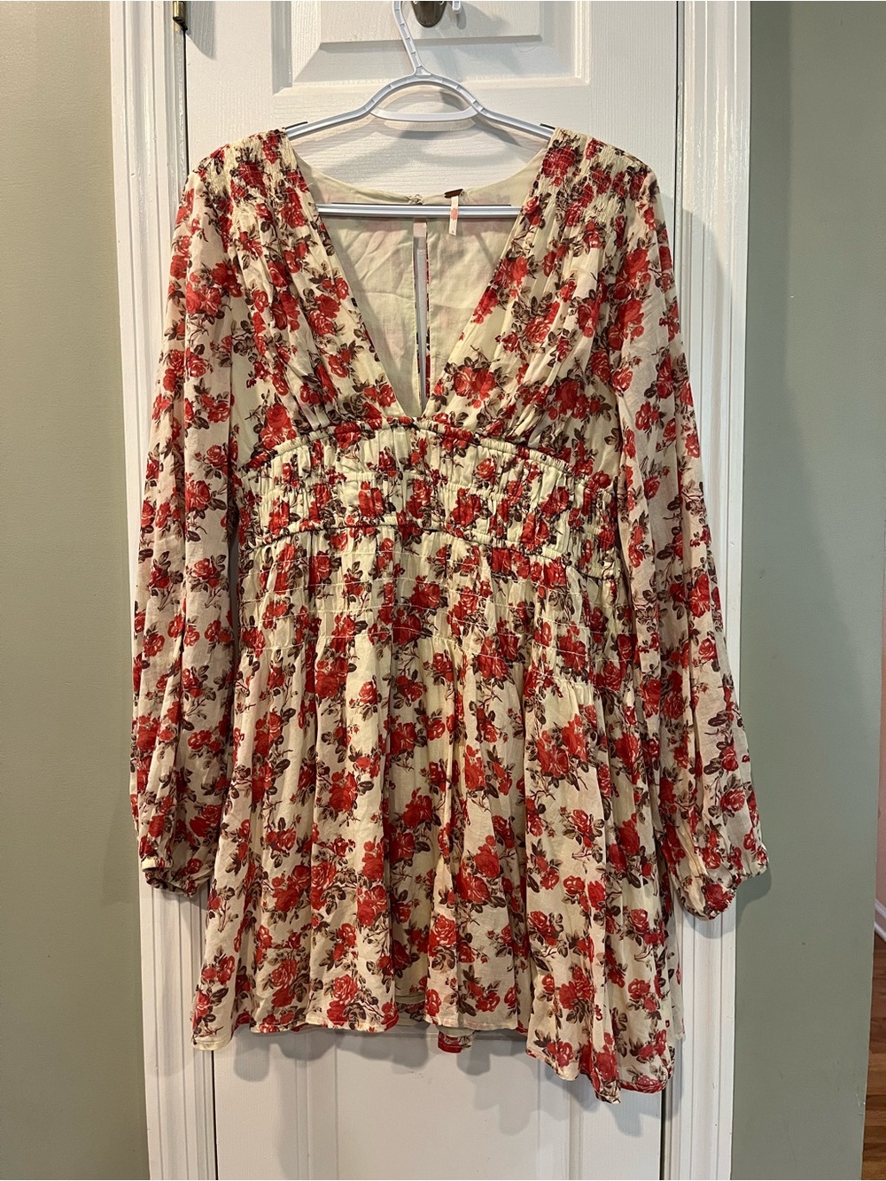 Free People Two Faces Red Floral Boho Smocked Drop Waist Mini Dress S‎ b6
